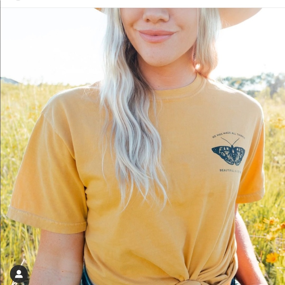 Yellow t shirt